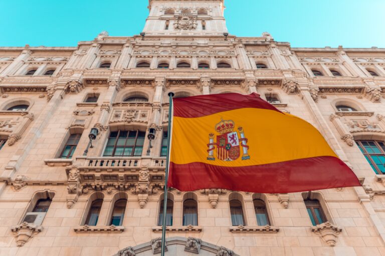 Spanisch ist eine weit verbreitete Sprache - Lerne Sie mit uns (Hier ein Beispielbild aus Madrid)