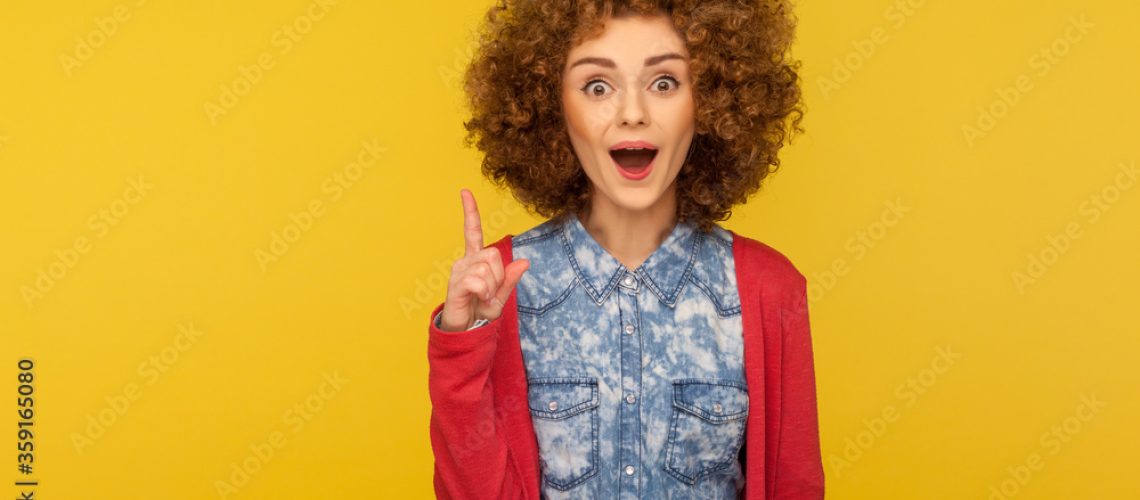 kennen und wissen – der unterschied Eine Frau kennt den Unterschied zwischen wissen und kennen